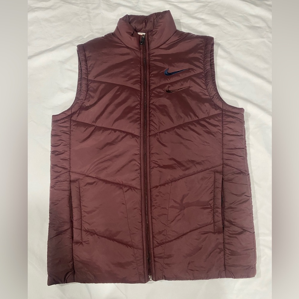 Nike Vest Womens Maroon Essential Thermore Quilted Puffer Running 2XL / XXL